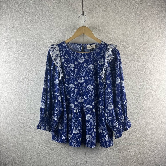 Universal Thread | Tops | Universal Thread L Xs Bohemian Ditsy Floral ...